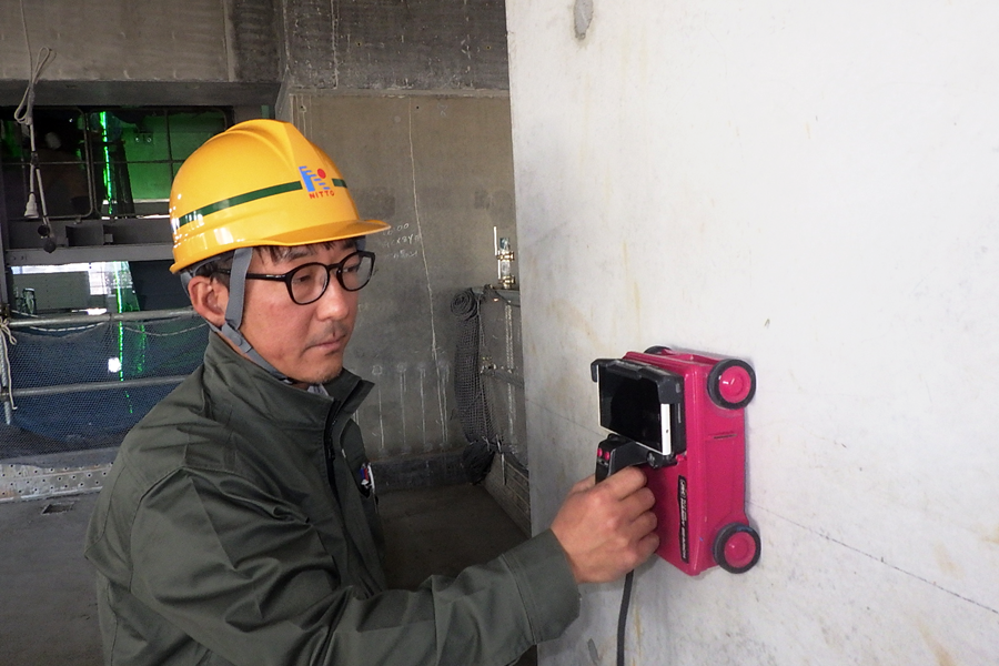 電磁波レーダ法による鉄筋探査